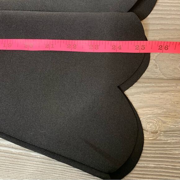 Eloquii scalloped hem stretch black top sz 20 - Picture 6 of 7